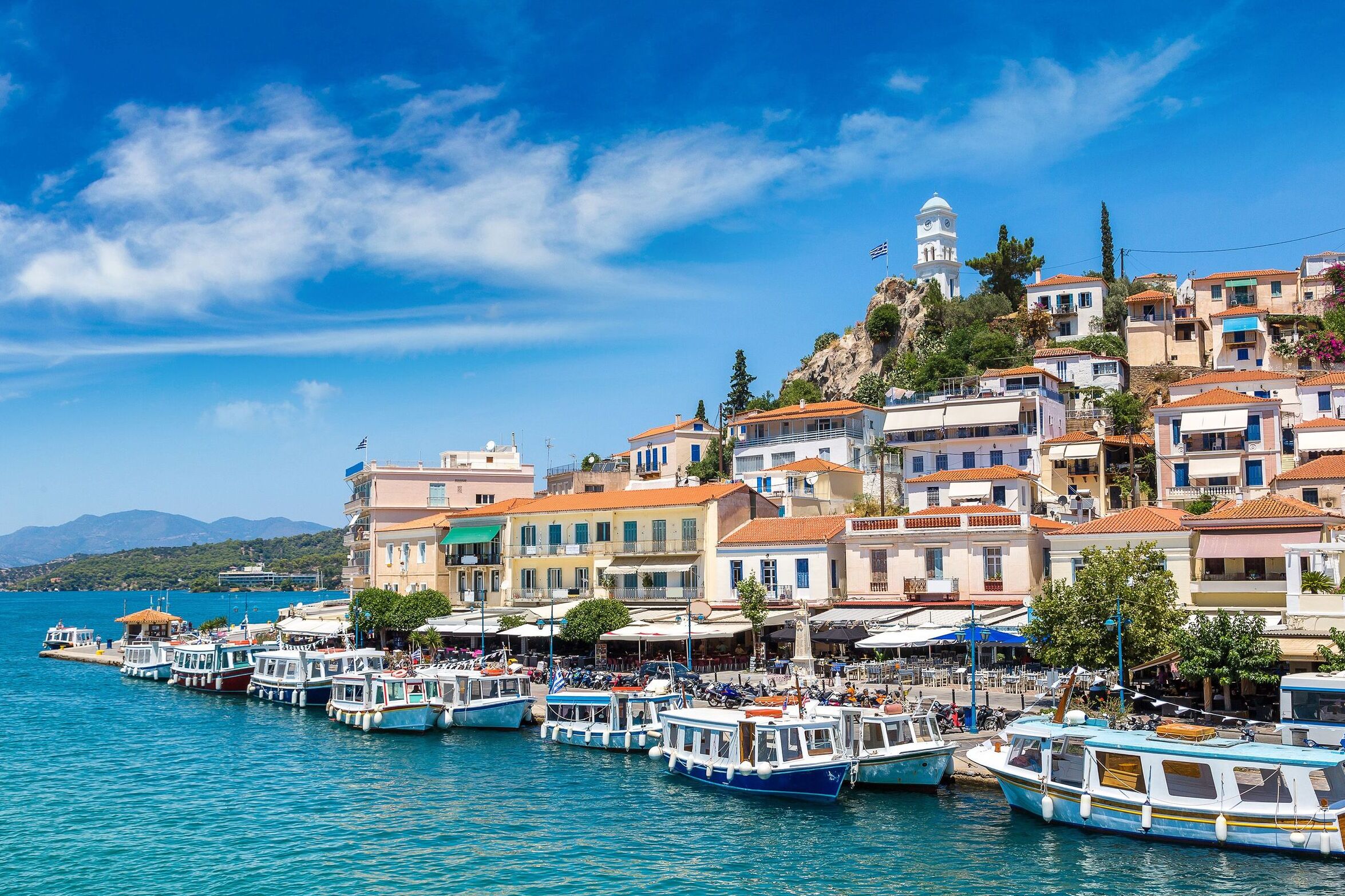 Pag-upo sa gitna ng Saronik Golpo, Poros ay isang maliit na Aegean pinakahiyas! - Poros | Secret World Trip Planner