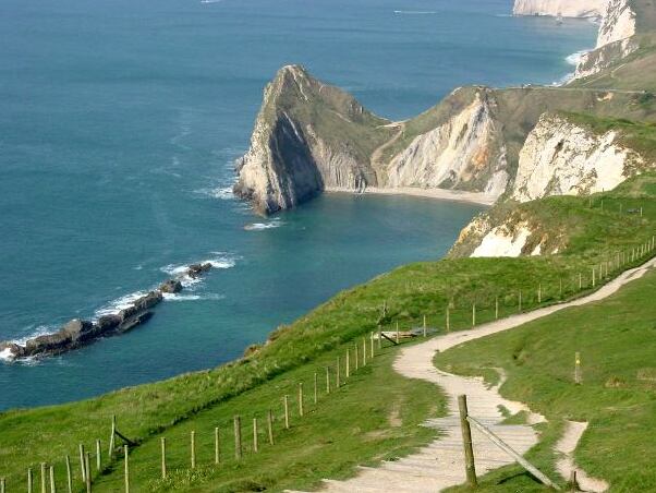 Durdle Door ...una spiaggia spettacolare sulle coste inglesi - Durdle Door | Secret World Trip Planner