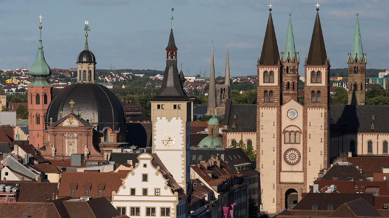 Viurcburgo katedra (Dom St. Kilian) - Würzburg | Secret World Trip Planner
