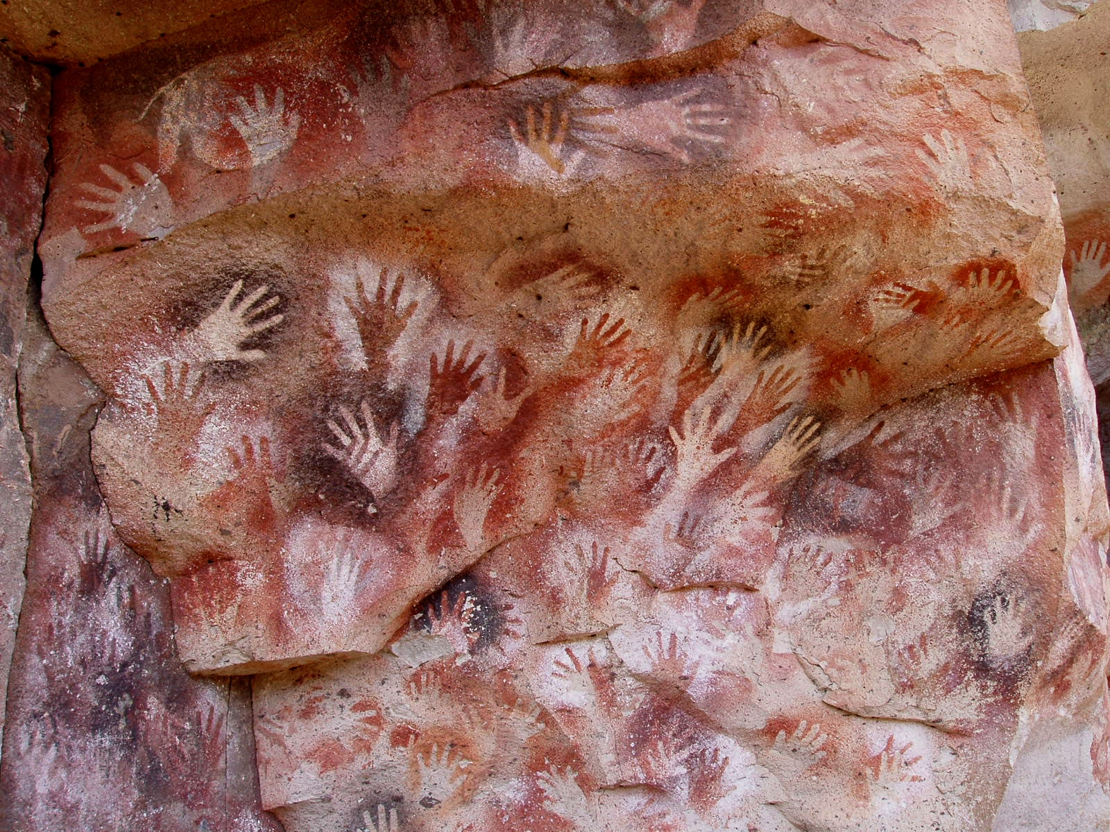 Cuevas de las Manos (Grotte delle Mani) - Provincia di Santa Cruz | Secret World Trip Planner