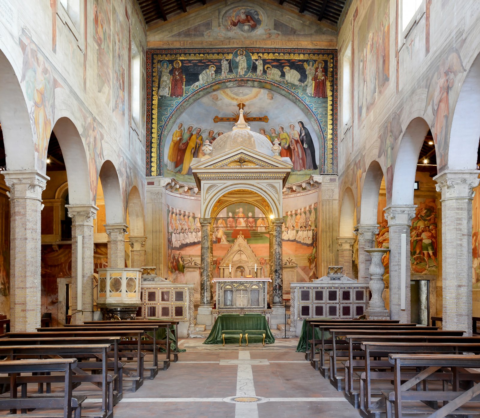 La Basílica dels Sants Nereus i Achilleus - Roma | Secret World Trip Planner
