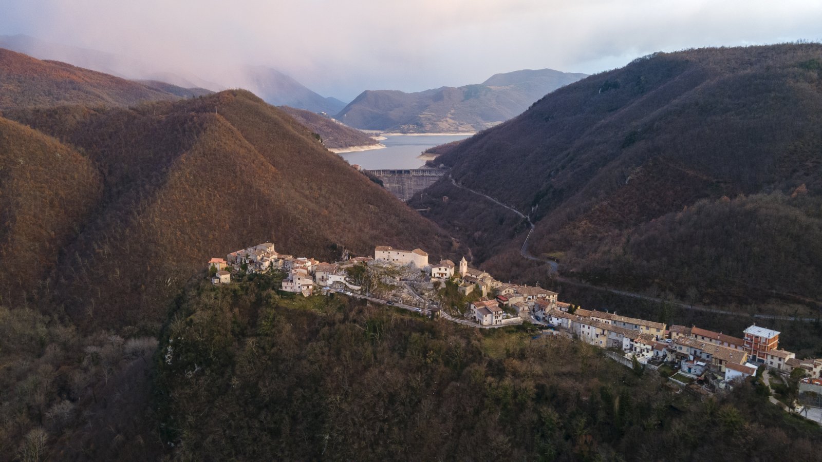 Lake Turano - Lago del Turano | Secret World Trip Planner