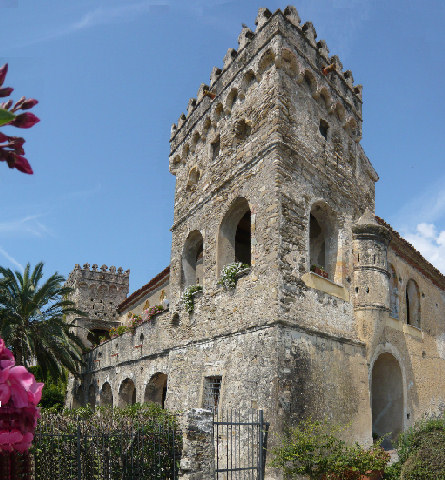Kastil Vinciprova - Pioppi | Secret World Trip Planner