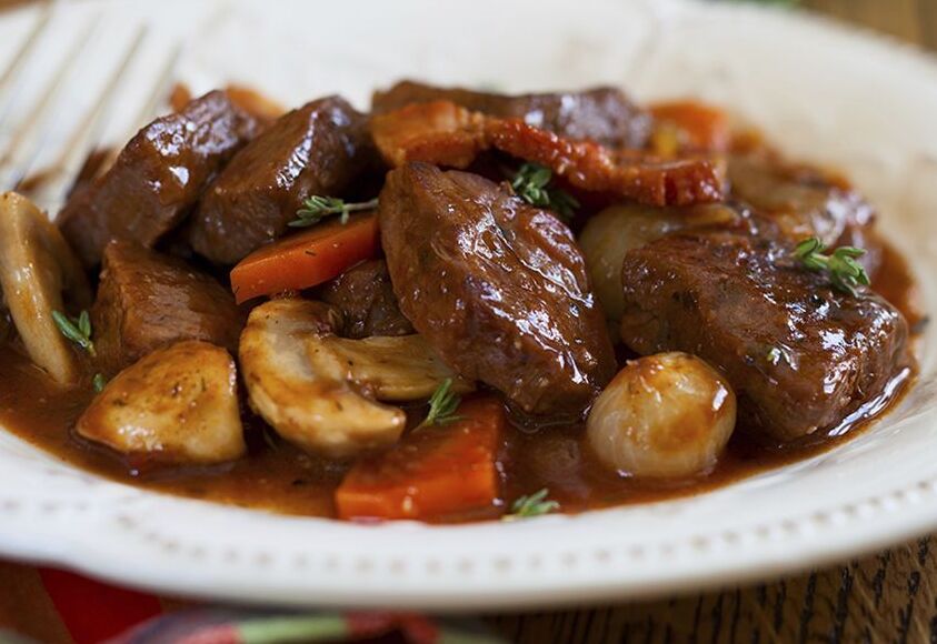 Il Boeuf Bourguignon, o manzo alla borgognona — Borgogna