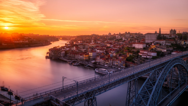 Godere di un tour a piedi BlueDragon a Porto Portogallo - Porto | Secret World Trip Planner