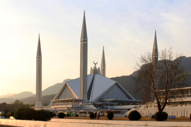 沙阿-费萨尔清真寺 - Islamabad | Secret World Trip Planner