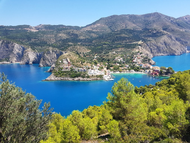阿索斯 Cefalonia - Assos | Secret World Trip Planner