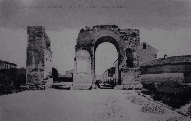 Arco de Adriano - Santa Maria Capua Vetere | Secret World Trip Planner