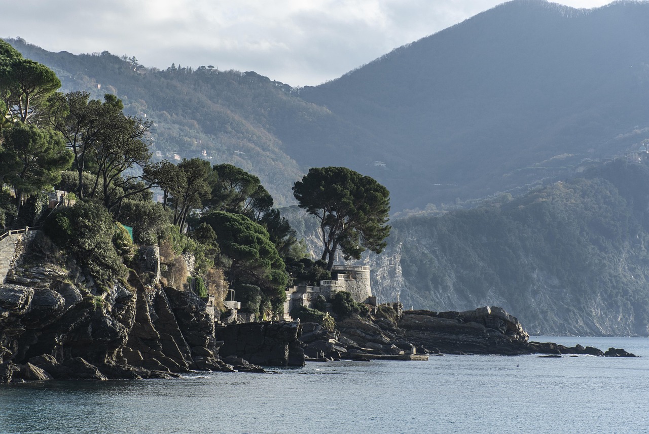 Riomaggiore og litríka hús - Riomaggiore | Secret World Trip Planner