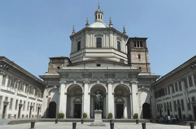 The Basilica dari San Lorenzo - Milano | Secret World Trip Planner