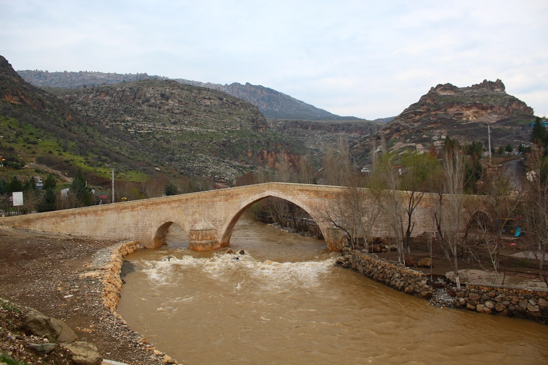 Unesco | Ponte di Cendere, noto anche come Sposa di Severan - Kahta Sincik Yolu | Secret World Trip Planner