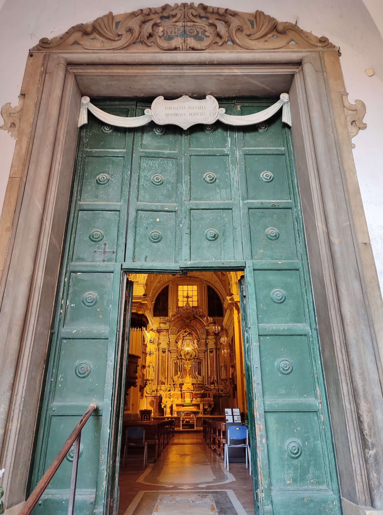 ناپل / کلیسای سانتا ماریا در ایوان - Napoli | Secret World Trip Planner