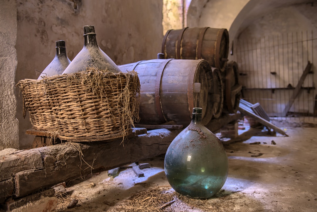 Museu do equipamento para o vinho cozido - Loro Piceno | Secret World Trip Planner
