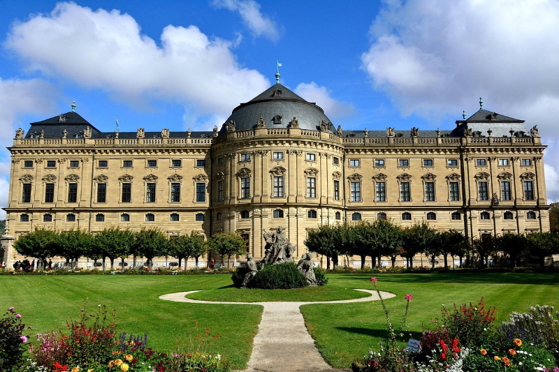 Вюрцбургская резиденция и сады - Würzburg | Secret World Trip Planner