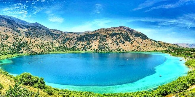 Lago Kournas sull'isola di Creta - Курна | Secret World Trip Planner