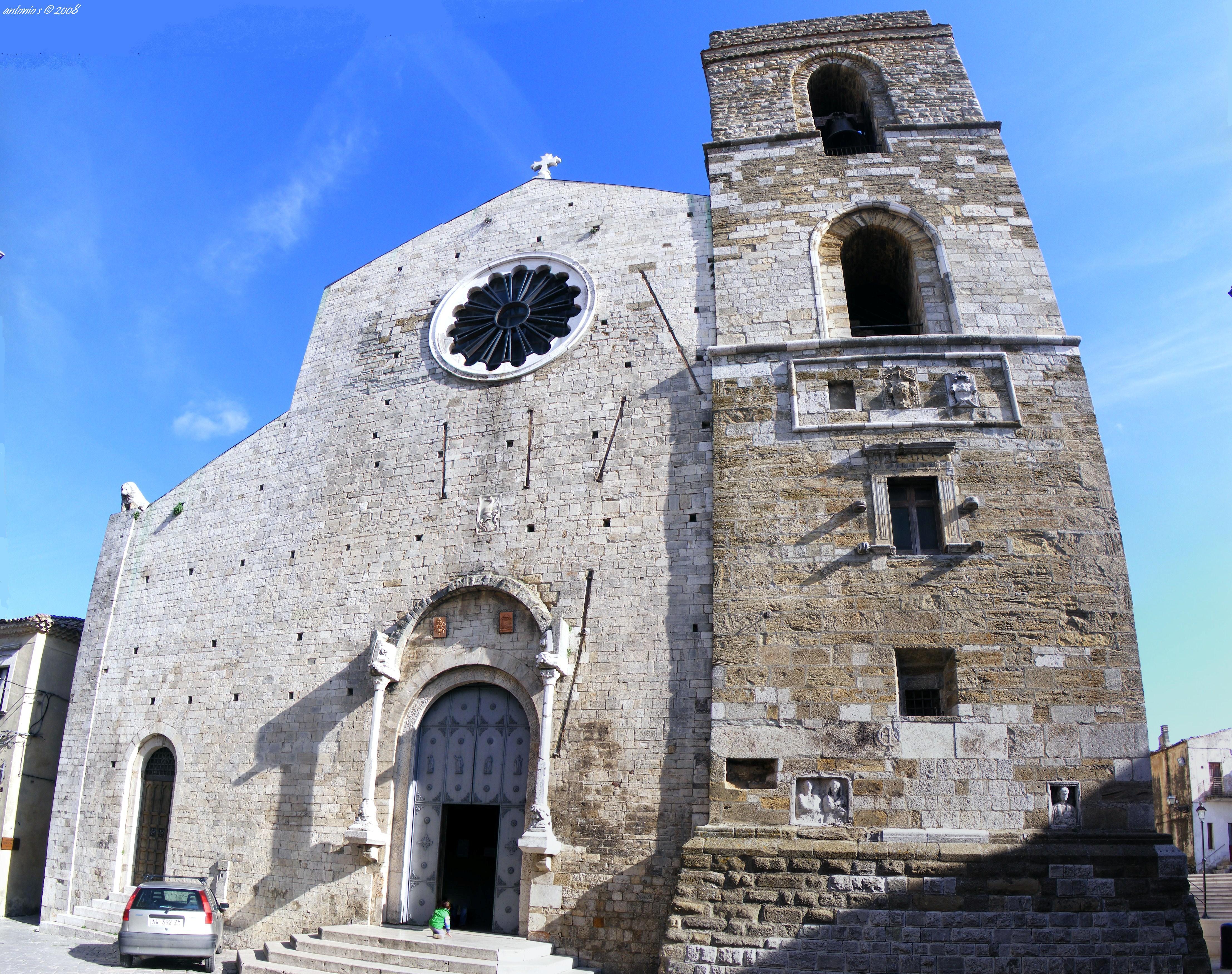 Nhà thờ Santa Maria Assunta và giám mục San Canio - Acerenza | Secret World Trip Planner