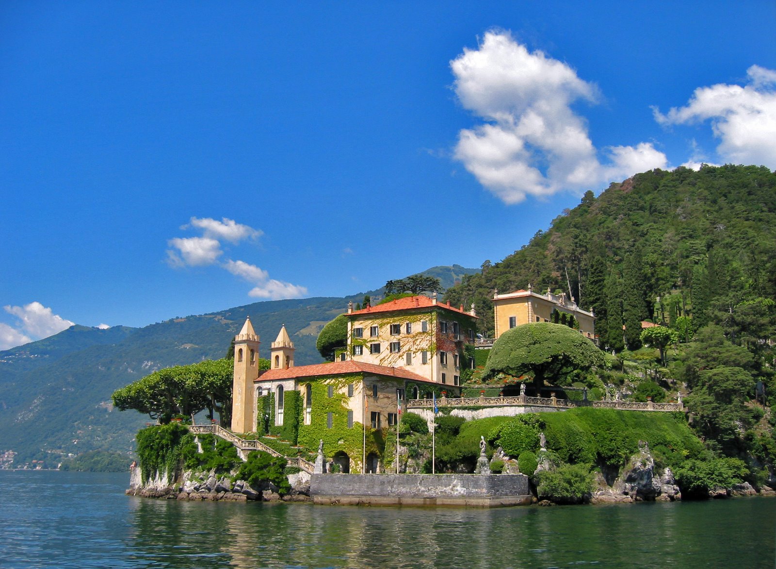 ਵਿਲਾ' - Bellagio | Secret World Trip Planner