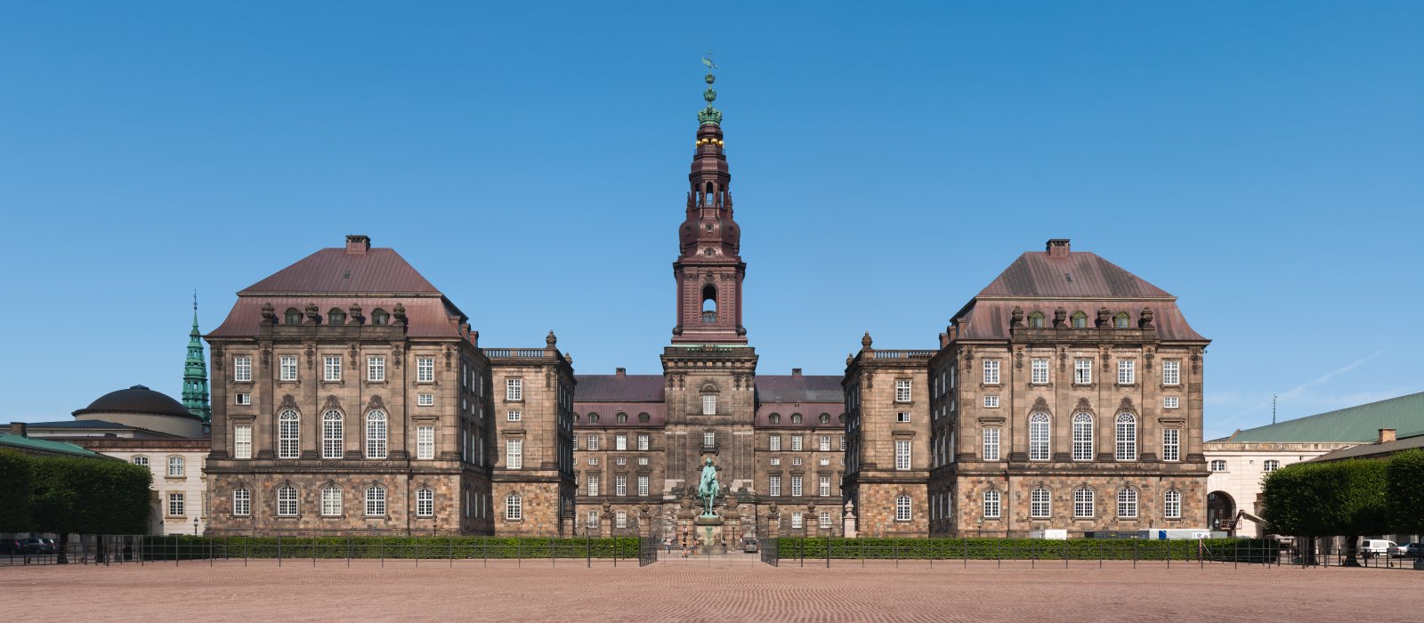 Det Barokke Christiansborg Slot - København | Secret World Trip Planner