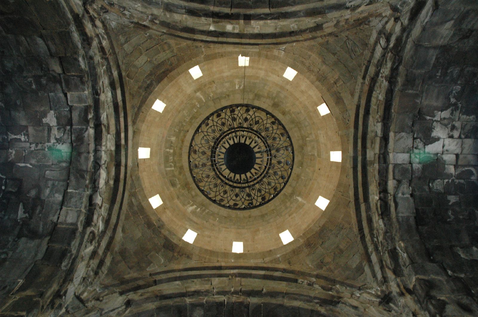 Tatevo vienuolynas - Halidzor | Secret World Trip Planner