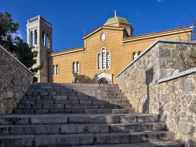 La chiesa di Agios Georgios ad Arachova — Arachova