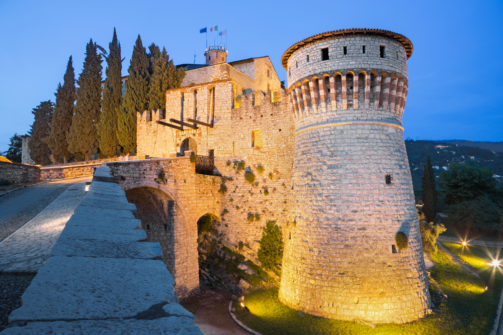 Bornato Castle နှင့် Villa Orlando - Bornato | Secret World Trip Planner