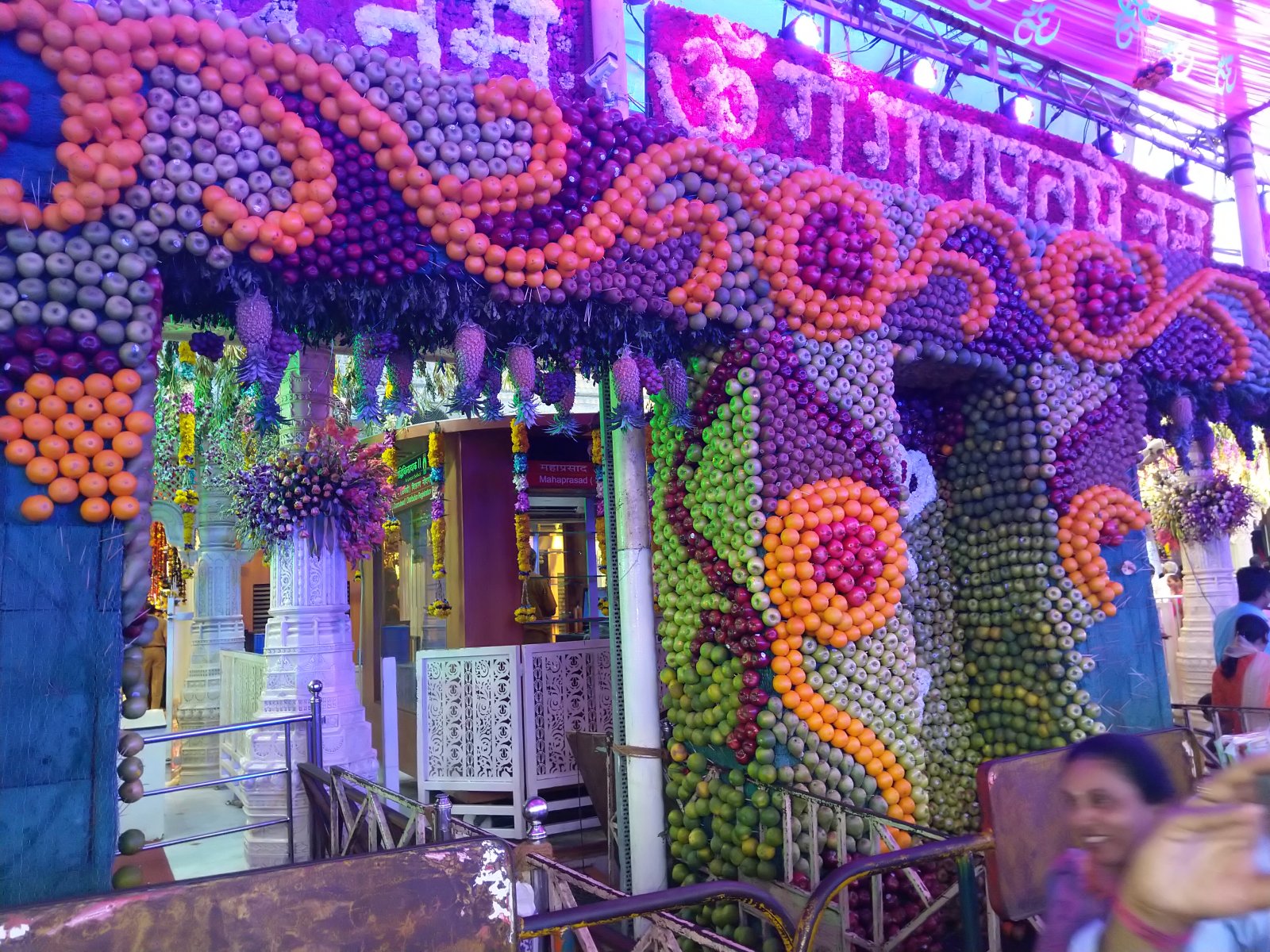 Siddhivinayak寺庙，孟买最美丽的寺庙之一 - Mumbai | Secret World Trip Planner