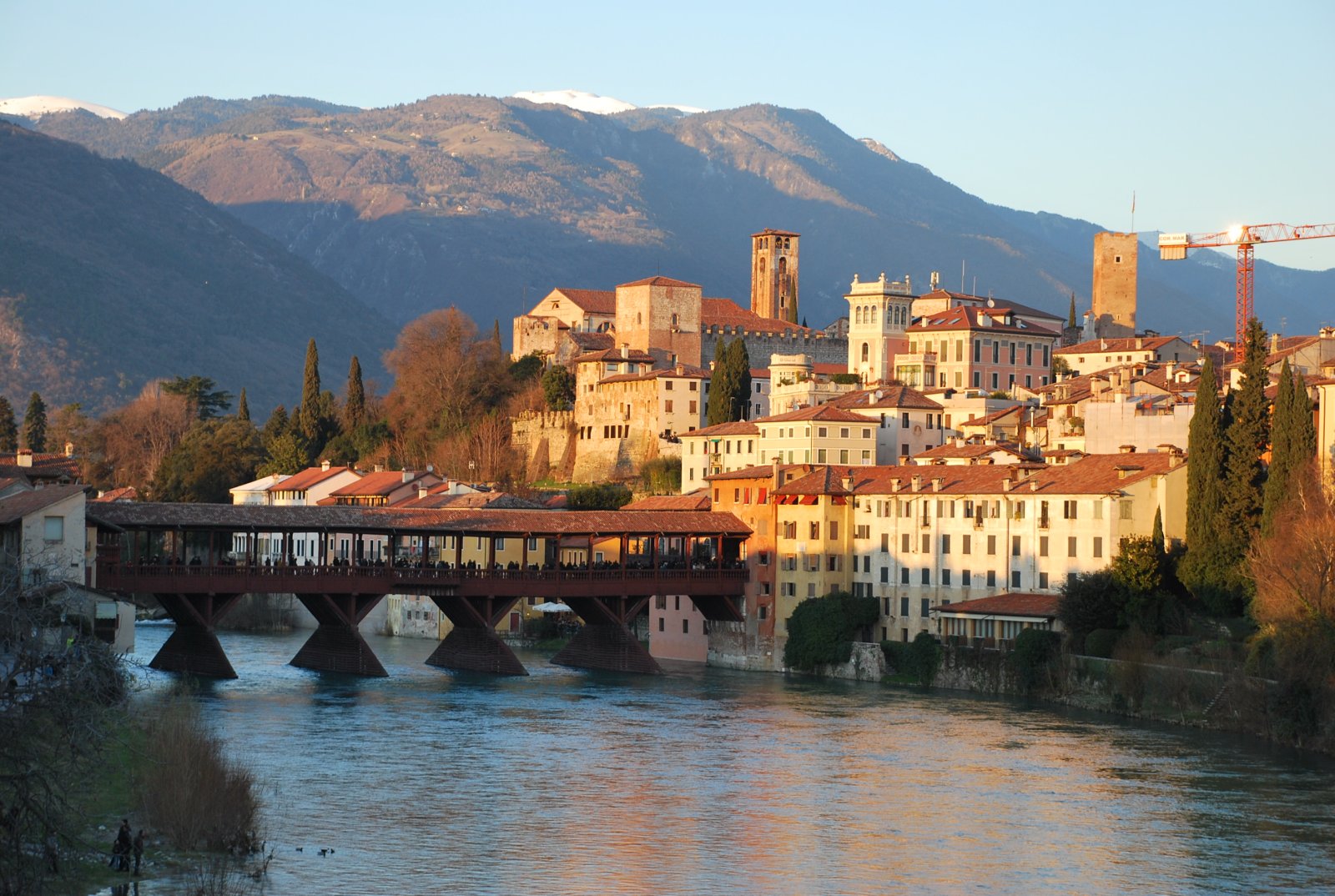 Bassano del Grappa e il 'Ponte Vecchio' coperto in legno - Bassano del Grappa | Secret World Trip Planner
