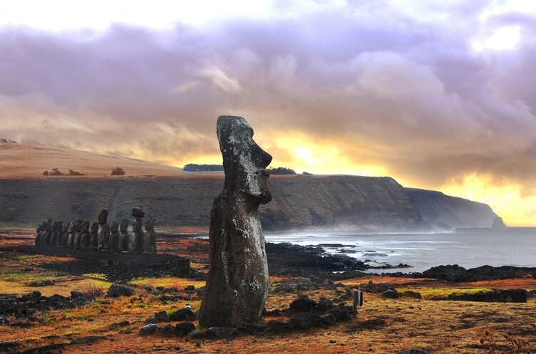 Easter Island ( Polynesian: Rapa Nui ) and its Mystery — Easter Island