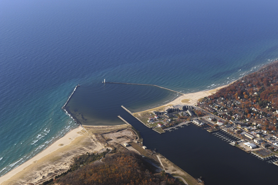 Frankfort lighthouse - Frankfort | Secret World Trip Planner
