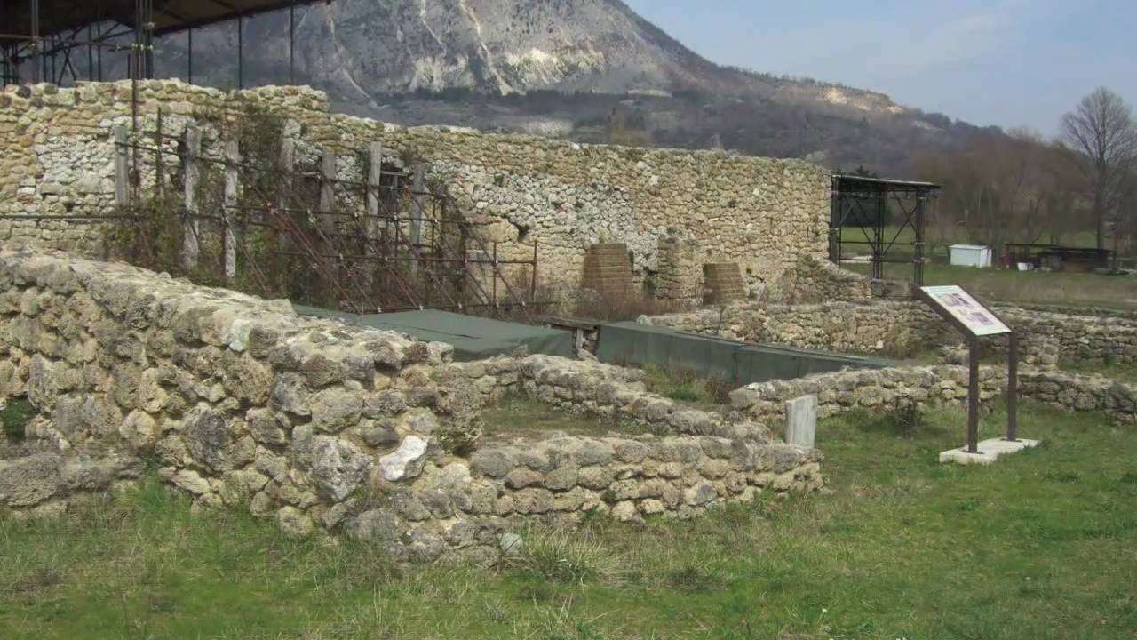 Opactwo San Vincenzo al Volturno - Cerro al Volturno IS | Secret World Trip Planner