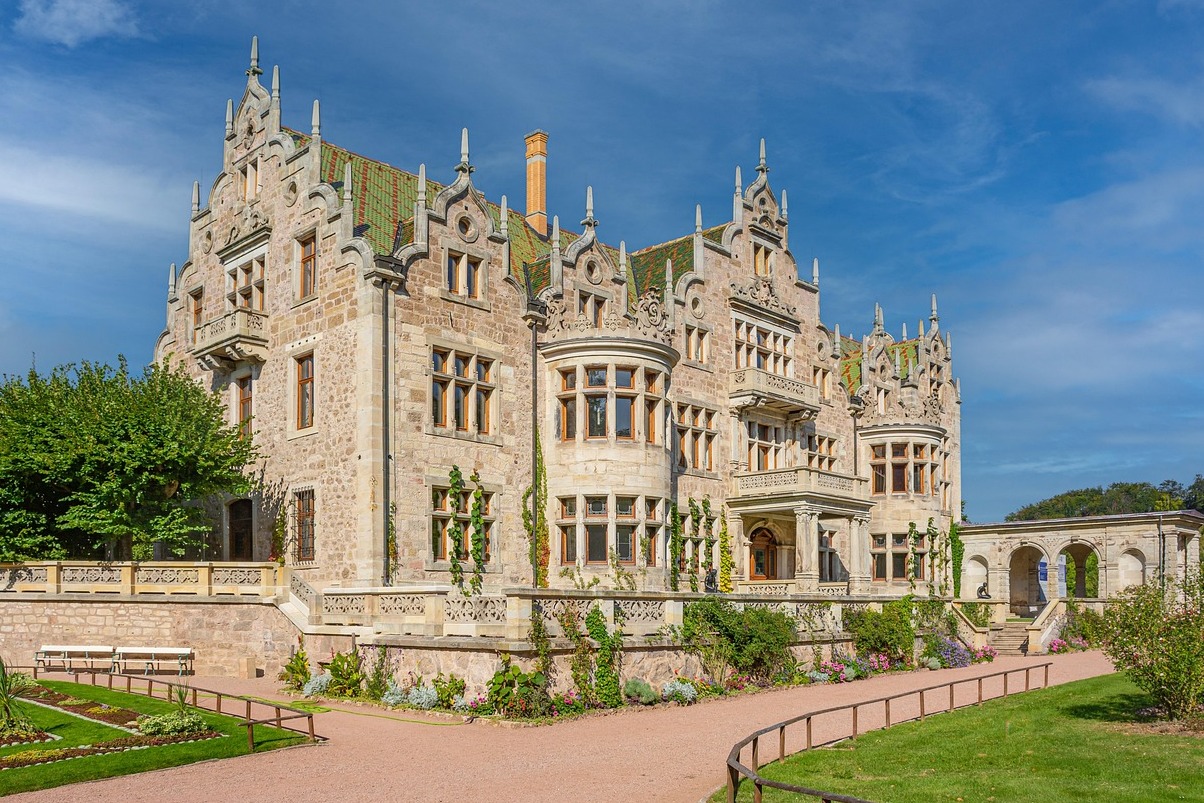 Langley Park Gardens in Montrose - Langley Park | Secret World Trip Planner