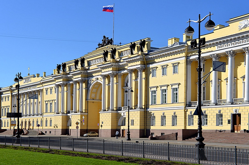 Zgrada Senata i Sinoda - Sankt-Peterburg | Secret World Trip Planner