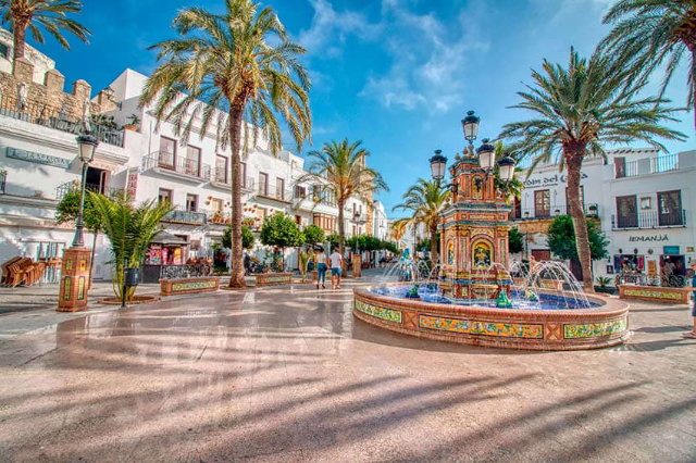 Frog Fountain - Tarifa | Secret World Trip Planner