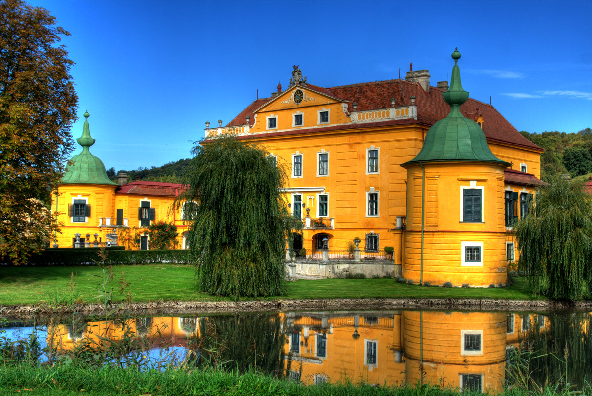 슐로스 바세르부르크 - Wasserburg (Bodensee) | Secret World Trip Planner