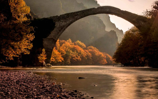 Konicas tilts - Konitsa | Secret World Trip Planner