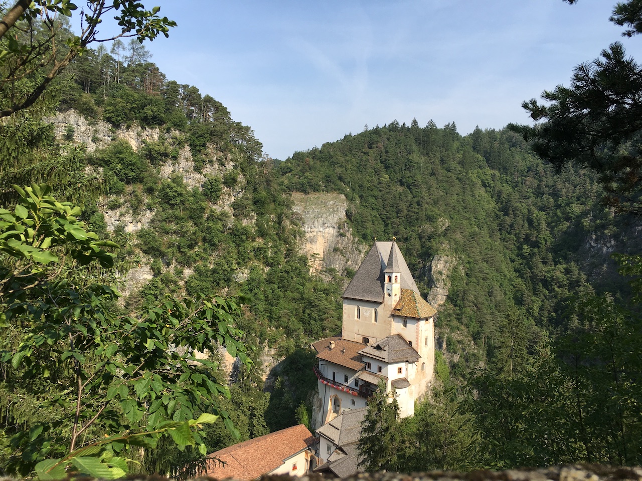 Einsiedelei von San Romedio - San Romedio | Secret World Trip Planner