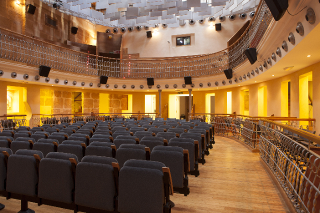 Teater i Spanien - Santa Eulària des Riu | Secret World Trip Planner