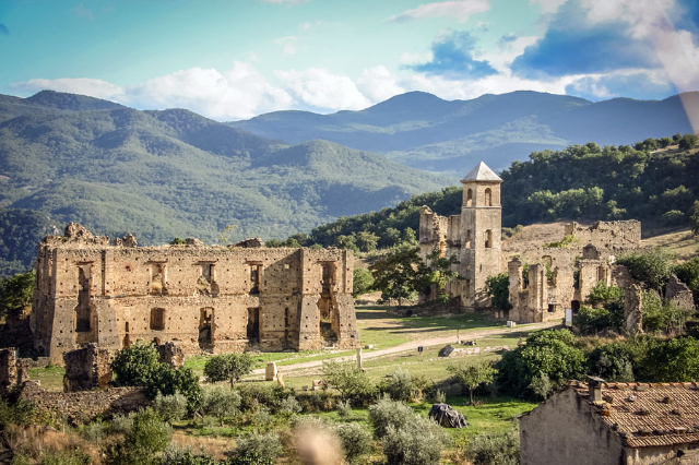 Campomaggiore: de stad van de utopie - Campomaggiore | Secret World Trip Planner