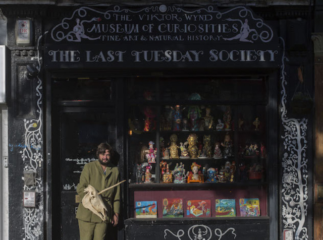 Viktor Wynd-museet för kuriosa, konst och naturhistoria - Cambridge Heath Rd | Secret World Trip Planner
