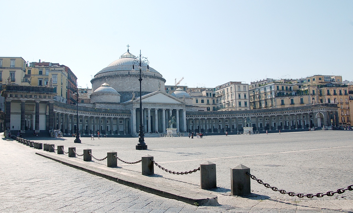 Plebiscite Square - Napoli | Secret World Trip Planner