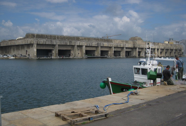 Nacių povandeninio laivo bunkeris La Rošelyje - La Rochelle | Secret World Trip Planner