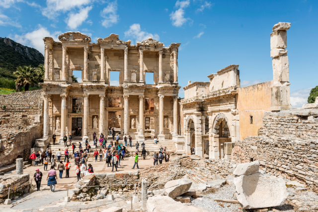 Efeso: Un viaggio senza tempo attraverso gli echi dell'antica civiltà - Efes Harabeleri | Secret World Trip Planner
