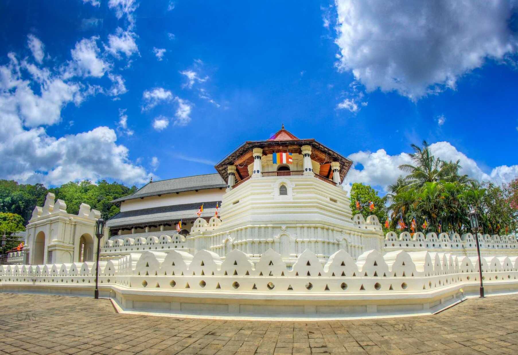 Sri Dalada Maligawa ( Temple de la relique dentaire sacrée ) — Kandy