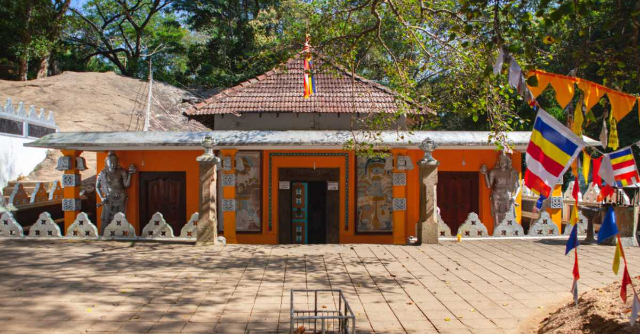 Dowa Rock Temple - Badulla | Secret World Trip Planner