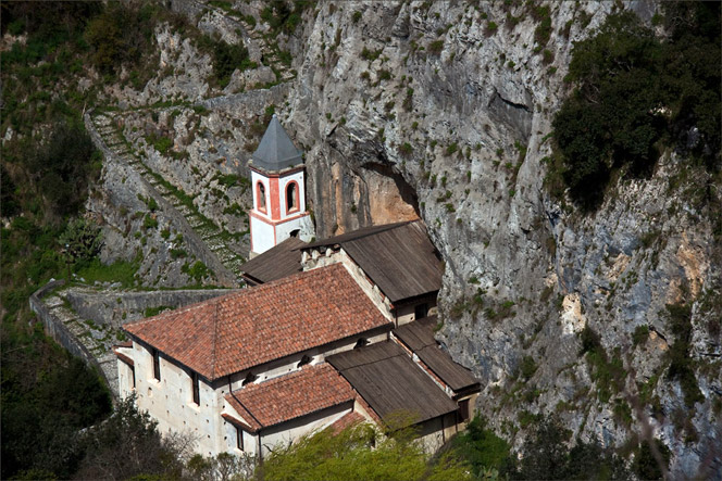 Chiesa di S. Maria di Costantinopoli a Papasidero - Papasidero | Secret World Trip Planner
