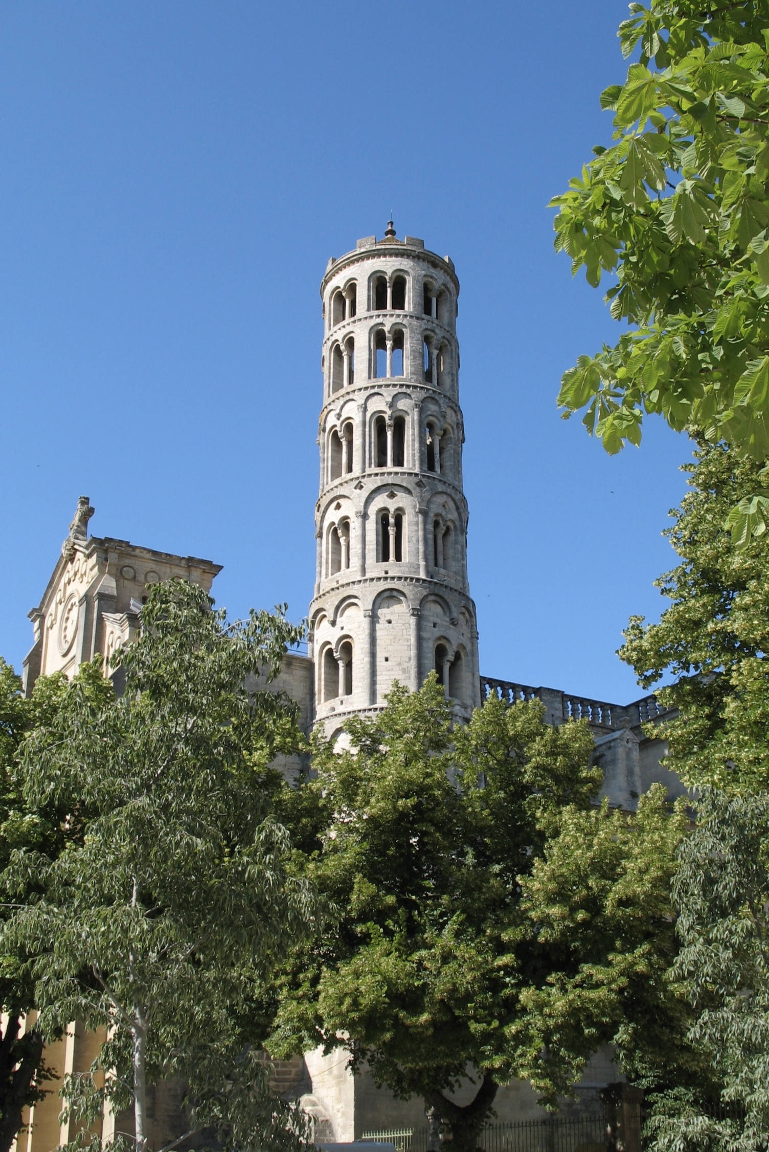 Uzes: pravi dragulj Provence - Uzès | Secret World Trip Planner