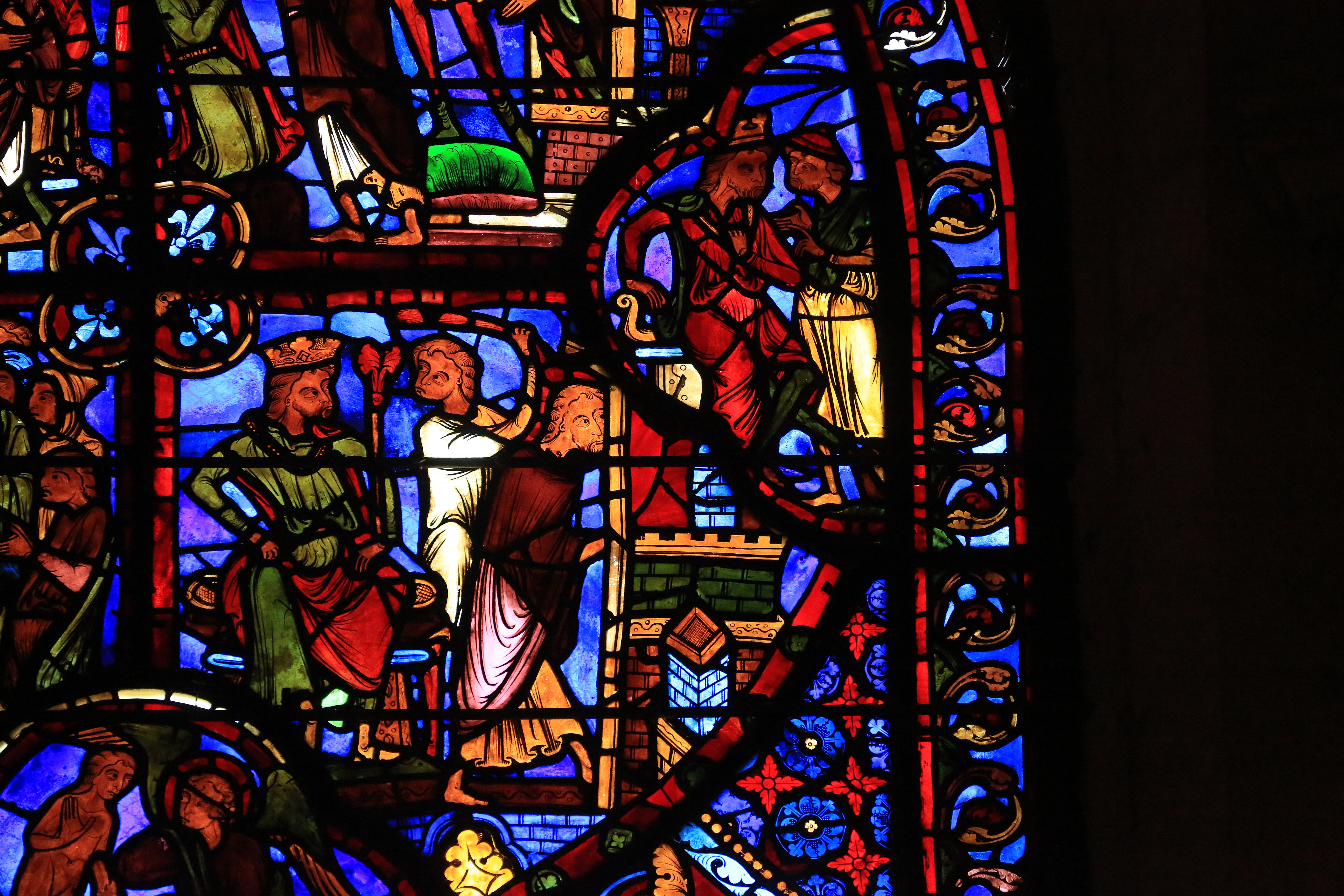 Costruita in stile gotico francese, la Cattedrale di Bourges - Bourges | Secret World Trip Planner