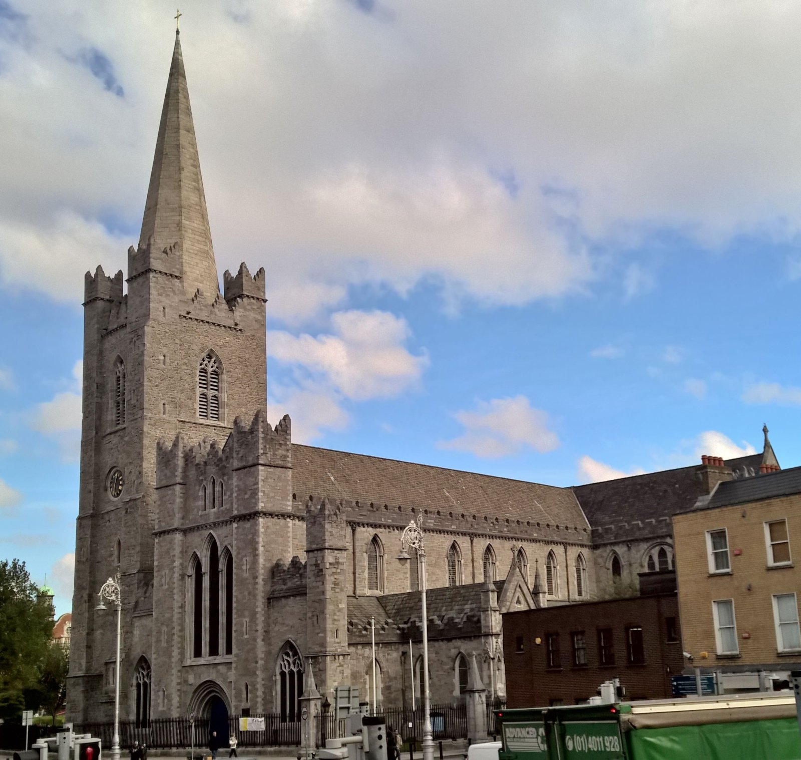 Saint Patrick Kanisa katika Dublin - Dublin | Secret World Trip Planner