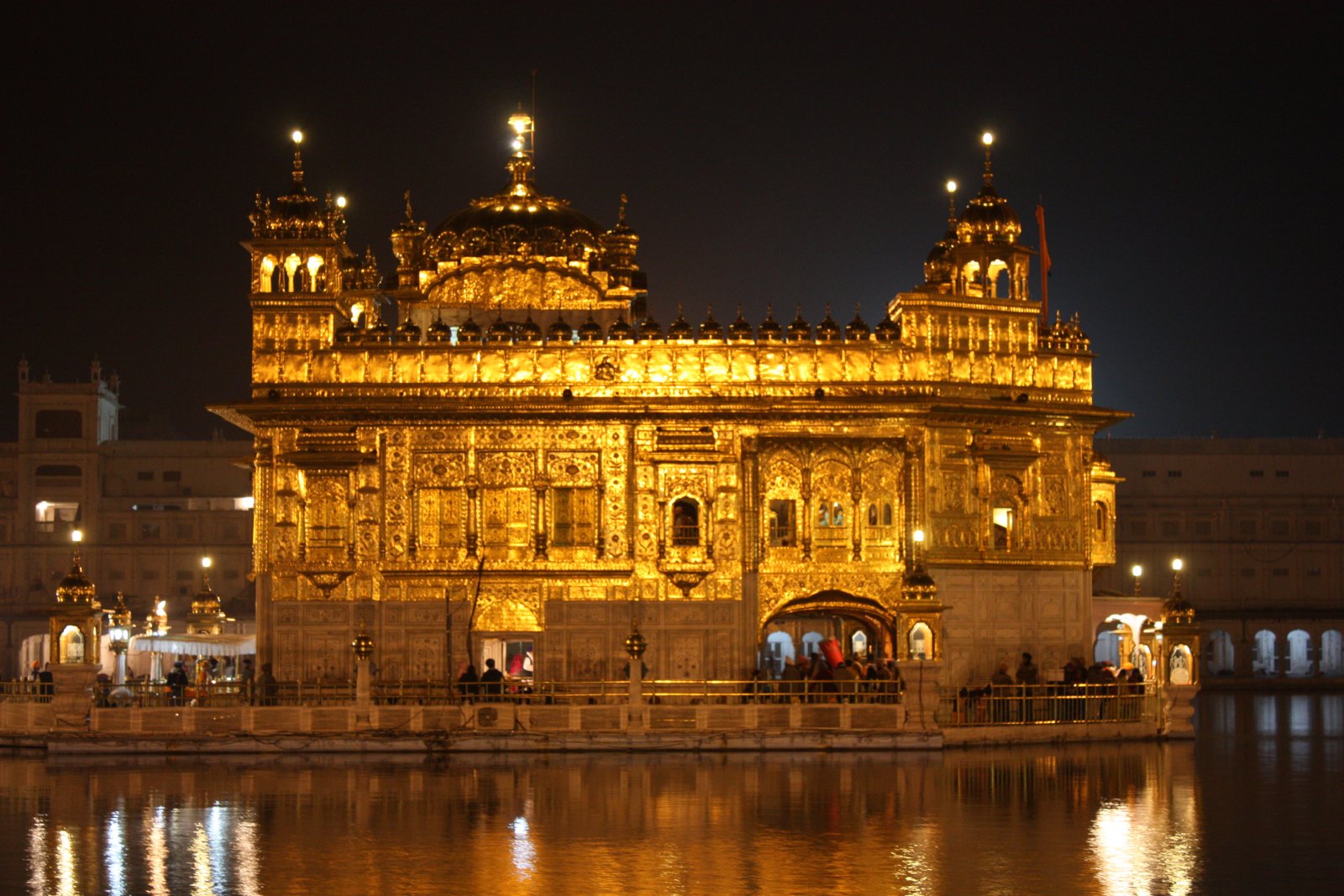 Amritsar: El Templo Dorado (Harmandir Sahib) - Amritsar | Secret World Trip Planner