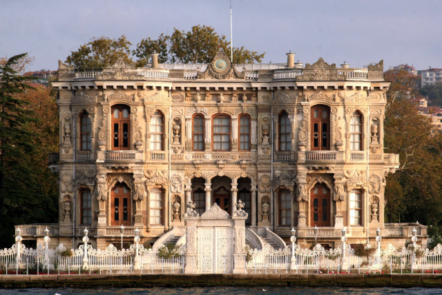 Palazzo di Kucuksu - Küçüksu Cd. | Secret World Trip Planner